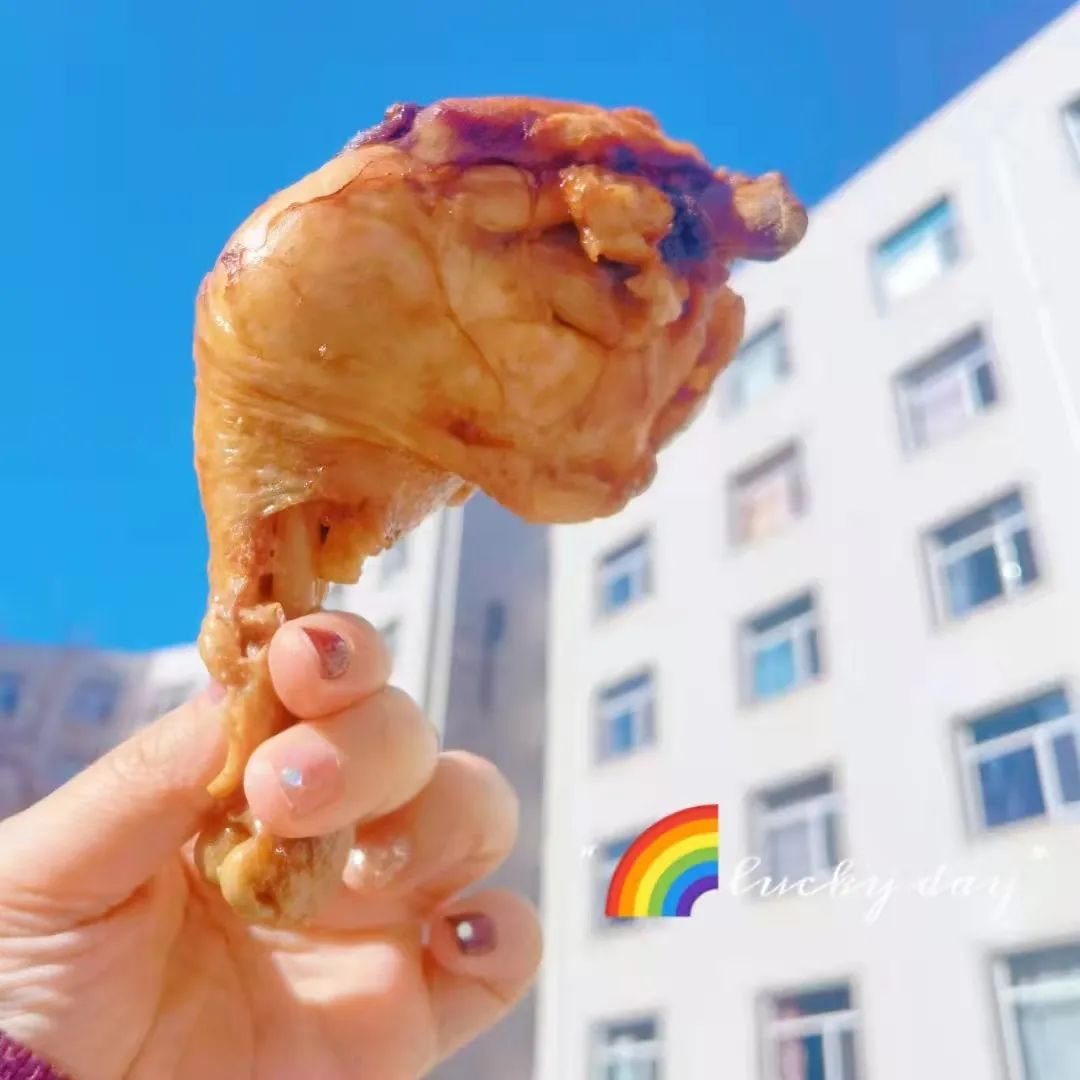 加鸡腿!大连这所高校,封校后“有求必应”休闲区蓝鸢梦想 - Www.slyday.coM 加鸡腿!大连这所高校,封校后“有求必应”休闲区蓝鸢梦想 - Www.slyday.coM