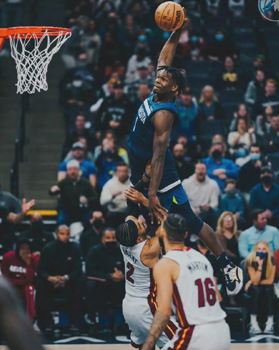 nba近五年的状元秀横向对比富尔茨成水货爱德华兹比肩乔丹