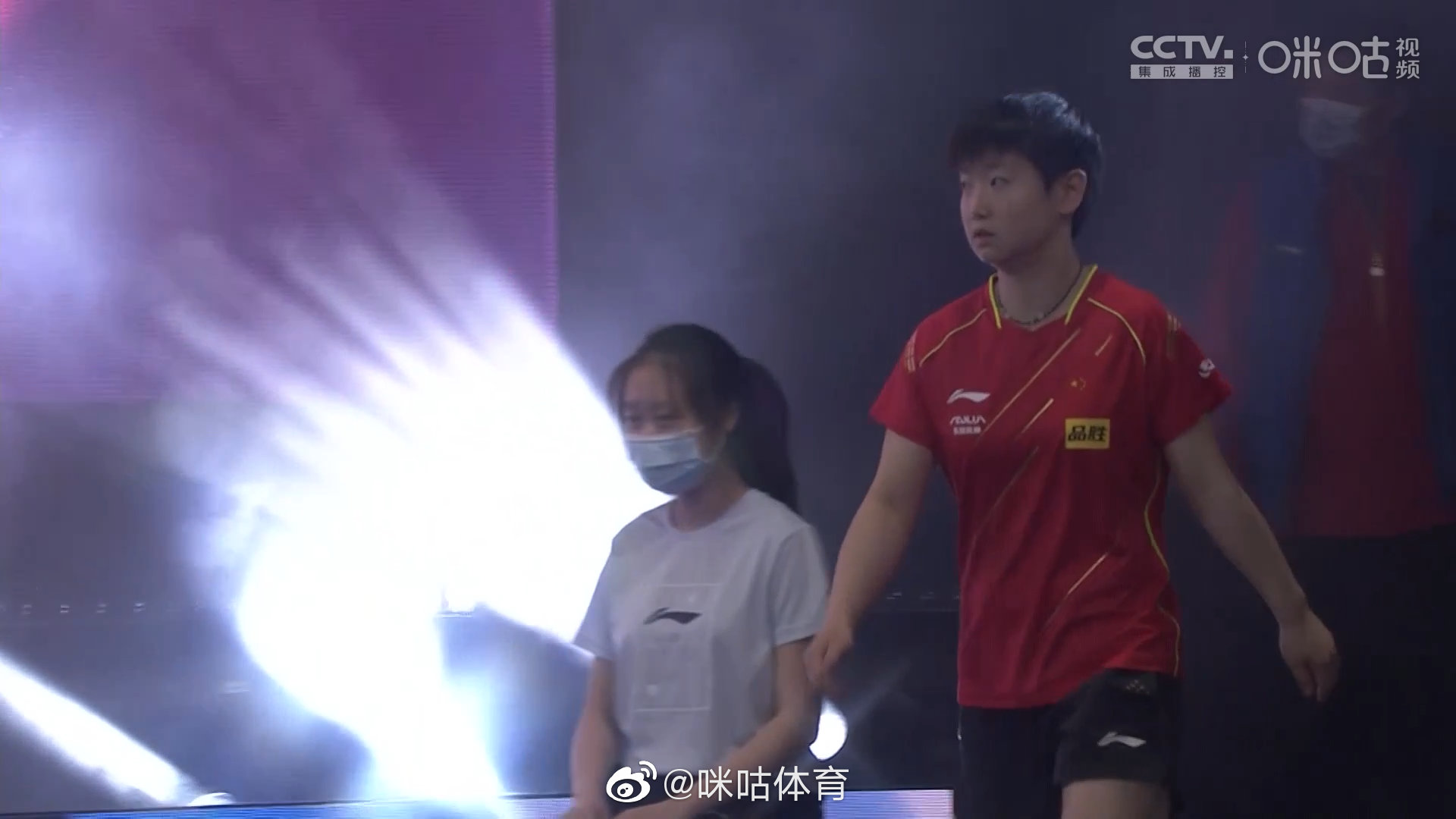 终于轮到@孙颖莎 出战了，本场对战的是<a href=