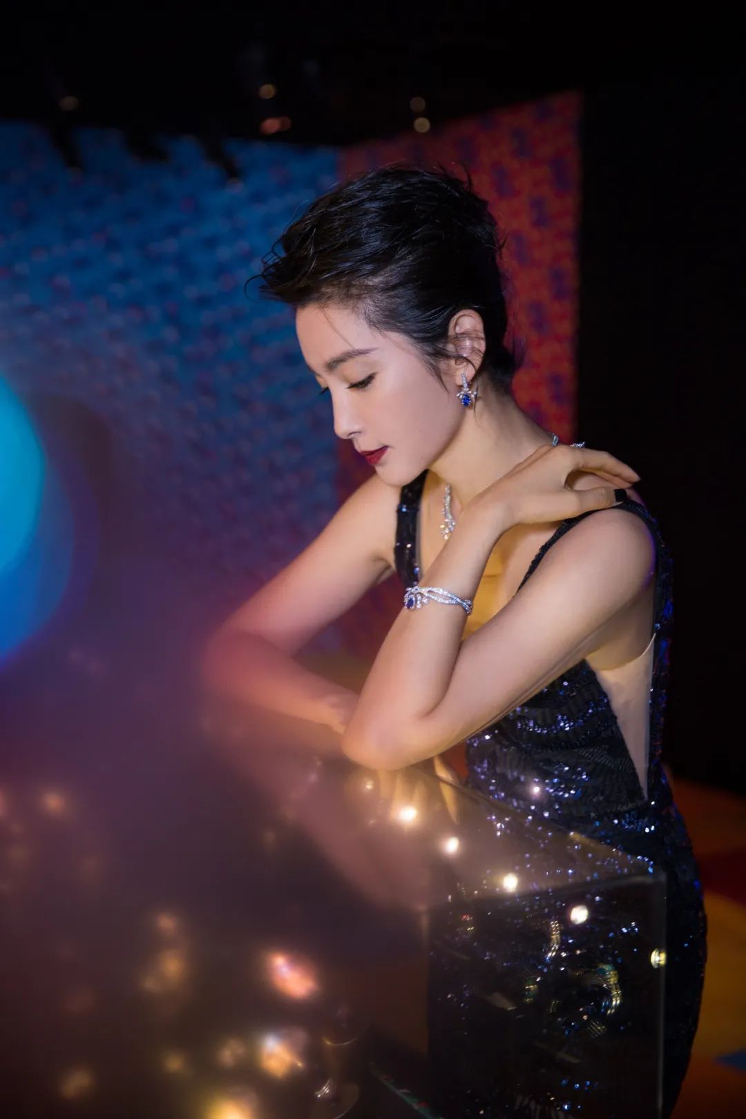 这9位明星堪称“角度美人”,正脸美如画,侧脸虐成渣 这9位明星堪称“角度美人”,正脸美如画,侧脸虐成渣