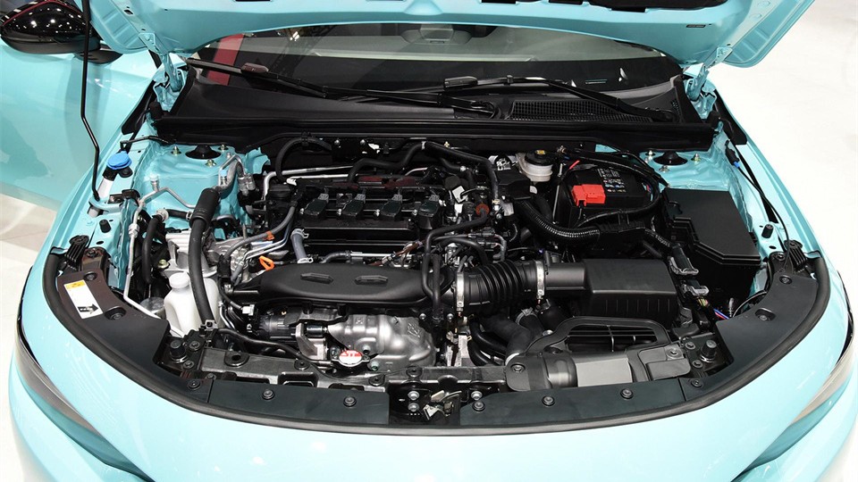 大众速腾对比本田型格 年轻应该是怎样?