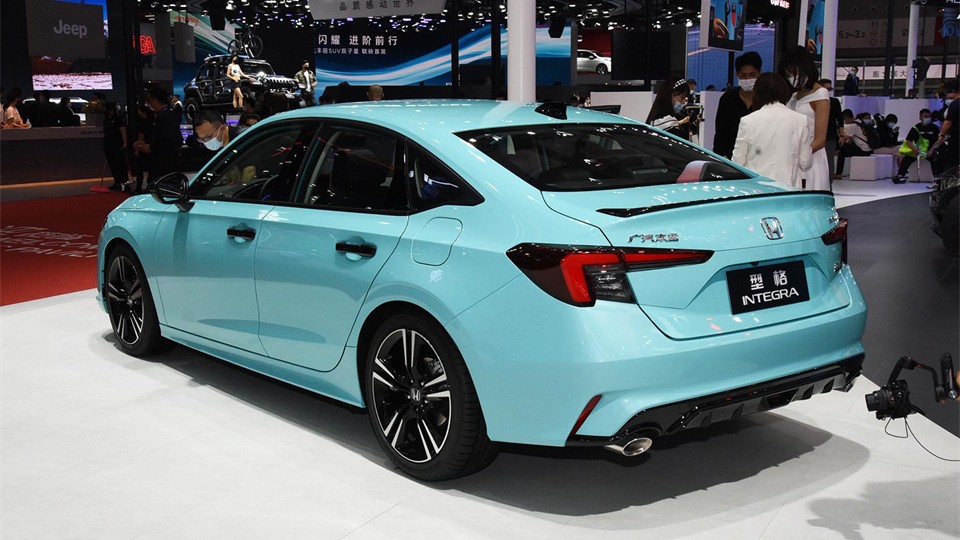 大众速腾对比本田型格 年轻应该是怎样?