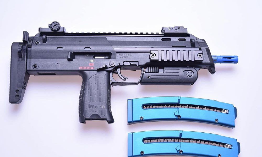 集腋成裘：<a href=