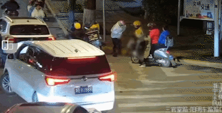 浙江外卖小哥送单超时,交警为他霸气回应!原因太暖了休闲区蓝鸢梦想 - Www.slyday.coM 浙江外卖小哥送单超时,交警为他霸气回应!原因太暖了休闲区蓝鸢梦想 - Www.slyday.coM