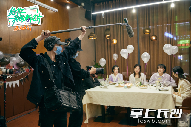 90后全职妈妈带娃考上清华大学研究生!抖音创新定制综艺《给你,我的新名片》第二期播出休闲区蓝鸢梦想 - Www.slyday.coM 90后全职妈妈带娃考上清华大学研究生!抖音创新定制综艺《给你,我的新名片》第二期播出休闲区蓝鸢梦想 - Www.slyday.coM