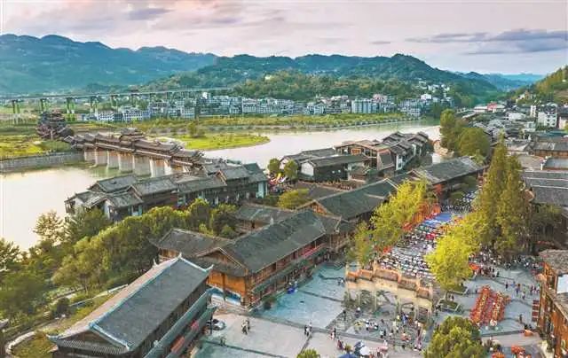 濯水古镇全景 黔江区文化旅游委供图