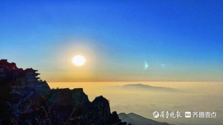 再见2020,你好2021!于泰山之巅祈愿山河锦绣,国泰民安