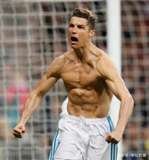 国足未来！17岁中国C罗晒6块腹肌，对<a href=