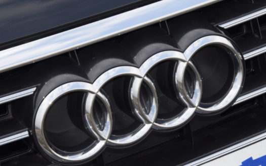 豪华中大型轿车对决:奥迪A6L对比凯迪拉克CT6谁更强?