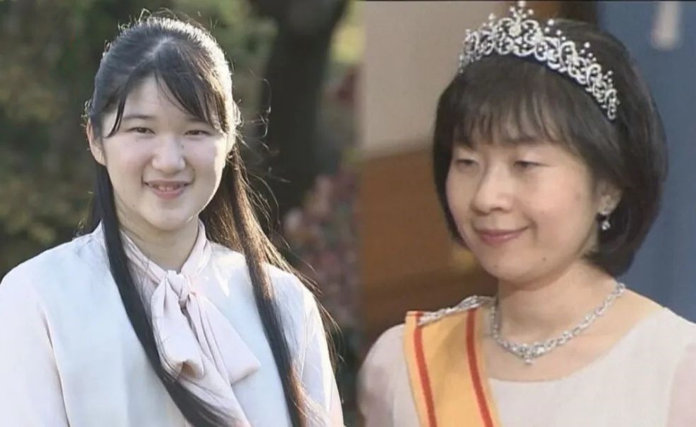 众人笑<a href=