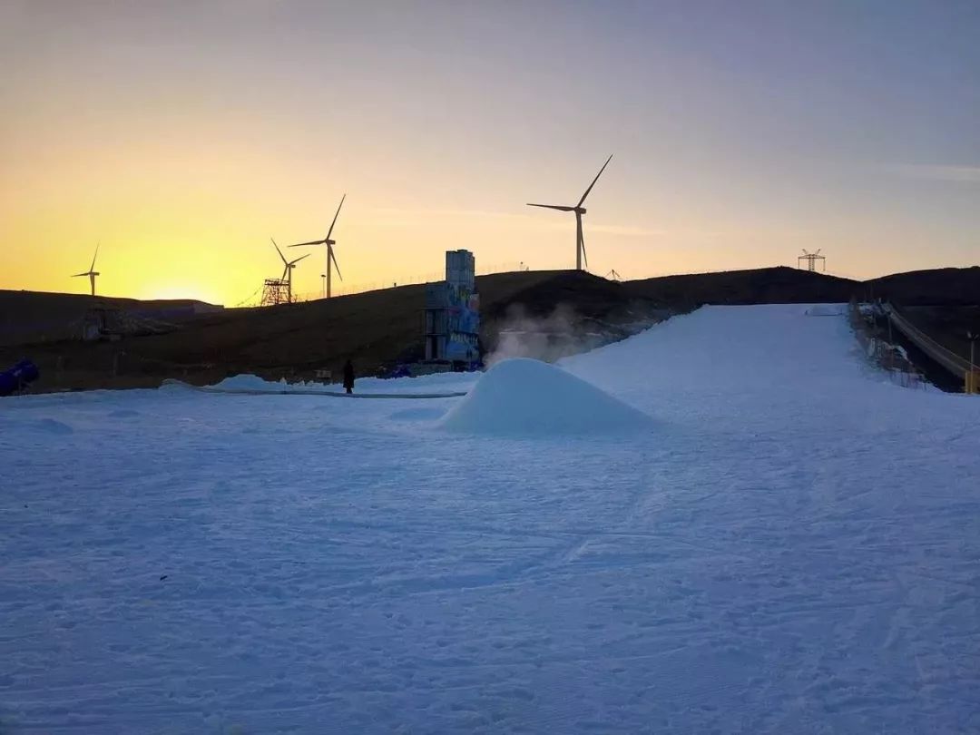 图源/贵州高坡云顶滑雪场