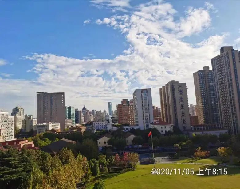 一年打卡图书馆1424次!“复旦学霸”冲上热搜!休闲区蓝鸢梦想 - Www.slyday.coM 一年打卡图书馆1424次!“复旦学霸”冲上热搜!休闲区蓝鸢梦想 - Www.slyday.coM