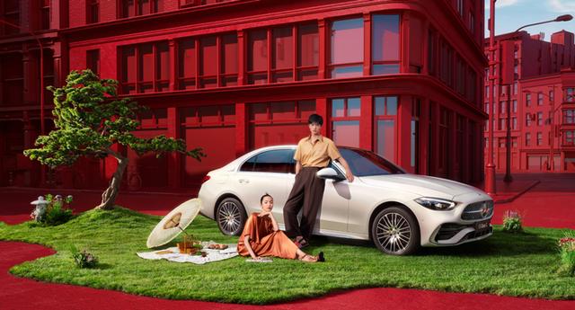 最低配落地近40万,却拿个1.5T来敷衍,全新奔驰C非蠢即坏?