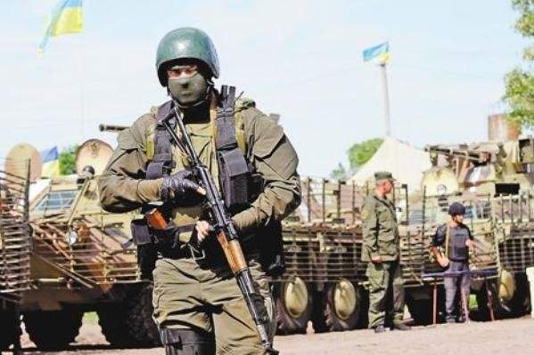 乌克兰屯兵东乌，<a href=