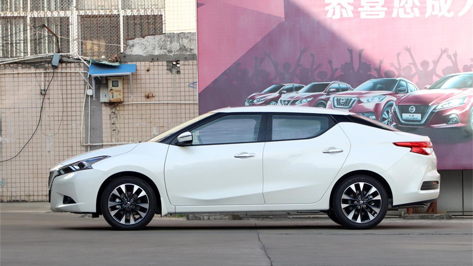 日产蓝鸟每月养车1300元比轩逸更便宜吗