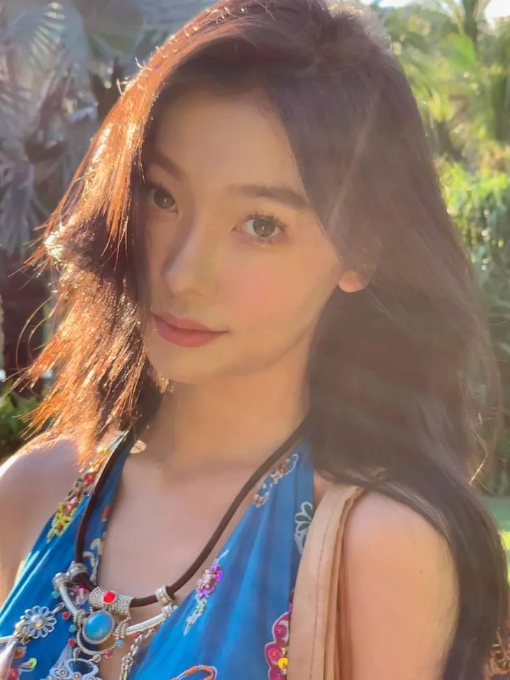omg10个辣妹6个在学易梦玲当原相机美人不难