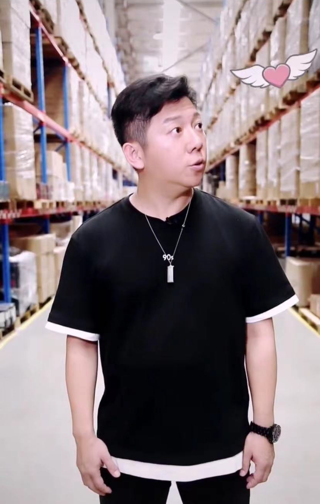 胡海泉公司被强制执行2115万,名下50余家公司,日常戴名表开豪车休闲区蓝鸢梦想 - Www.slyday.coM 胡海泉公司被强制执行2115万,名下50余家公司,日常戴名表开豪车休闲区蓝鸢梦想 - Www.slyday.coM