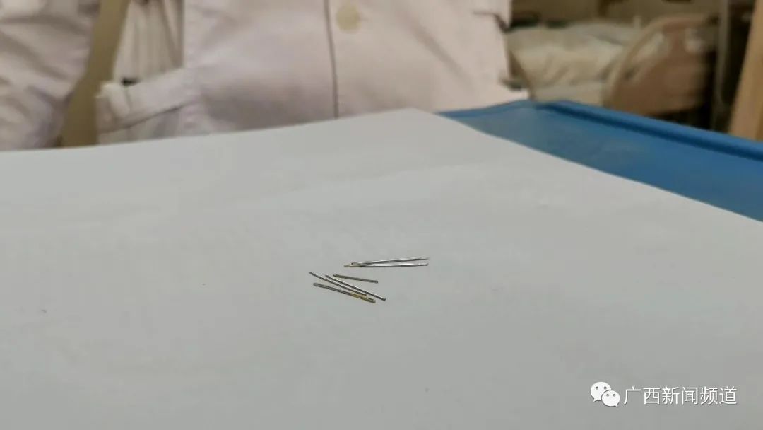 暖心护士为病人缝制特殊围脖缝断4根针