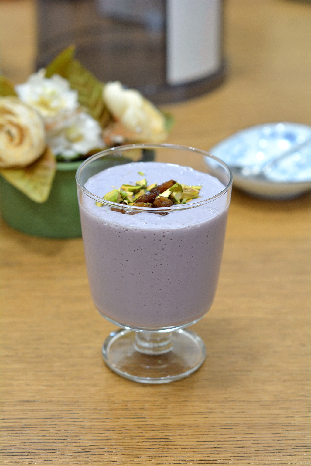 差点儿被扔掉的紫薯，挑挑捡捡做成2杯奶昔，好看好吃有营养