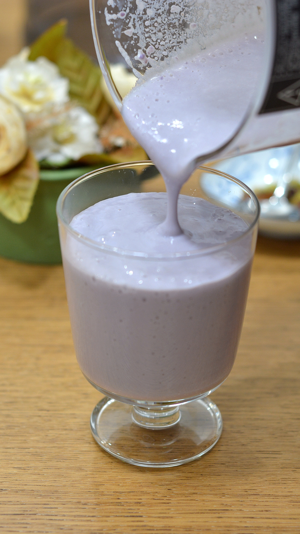 差点儿被扔掉的紫薯,挑挑捡捡做成2杯奶昔,好看好吃有营养 差点儿被扔掉的紫薯,挑挑捡捡做成2杯奶昔,好看好吃有营养