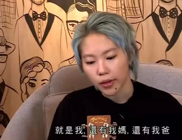 妈妈美女儿丑，10对明星母女颜值差距大，全因爸爸基因拖后腿