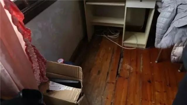 《梦想改造家》封神之作:同样花了130万,爆改悬崖之上老破危房,真的太牛了!休闲区蓝鸢梦想 - Www.slyday.coM 《梦想改造家》封神之作:同样花了130万,爆改悬崖之上老破危房,真的太牛了!休闲区蓝鸢梦想 - Www.slyday.coM