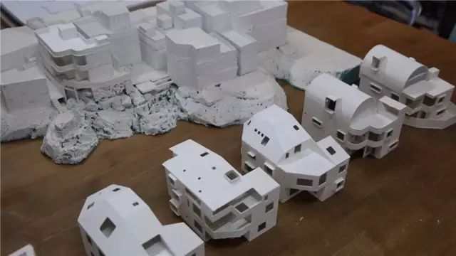 《梦想改造家》封神之作:同样花了130万,爆改悬崖之上老破危房,真的太牛了!休闲区蓝鸢梦想 - Www.slyday.coM 《梦想改造家》封神之作:同样花了130万,爆改悬崖之上老破危房,真的太牛了!休闲区蓝鸢梦想 - Www.slyday.coM