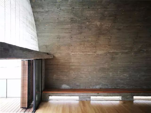 《梦想改造家》封神之作:同样花了130万,爆改悬崖之上老破危房,真的太牛了!休闲区蓝鸢梦想 - Www.slyday.coM 《梦想改造家》封神之作:同样花了130万,爆改悬崖之上老破危房,真的太牛了!休闲区蓝鸢梦想 - Www.slyday.coM