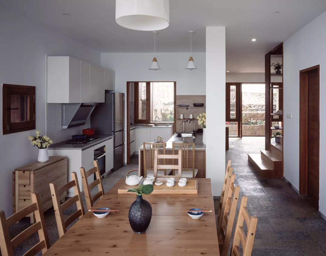 《梦想改造家》封神之作:同样花了130万,爆改悬崖之上老破危房,真的太牛了!休闲区蓝鸢梦想 - Www.slyday.coM 《梦想改造家》封神之作:同样花了130万,爆改悬崖之上老破危房,真的太牛了!休闲区蓝鸢梦想 - Www.slyday.coM