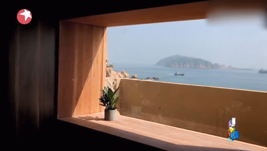 《梦想改造家》封神之作:同样花了130万,爆改悬崖之上老破危房,真的太牛了!休闲区蓝鸢梦想 - Www.slyday.coM 《梦想改造家》封神之作:同样花了130万,爆改悬崖之上老破危房,真的太牛了!休闲区蓝鸢梦想 - Www.slyday.coM