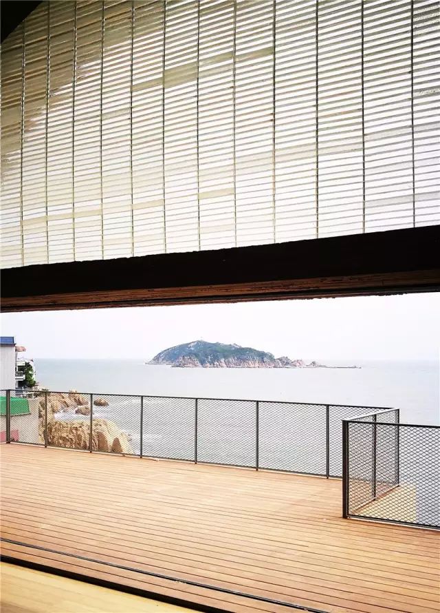 《梦想改造家》封神之作:同样花了130万,爆改悬崖之上老破危房,真的太牛了!休闲区蓝鸢梦想 - Www.slyday.coM 《梦想改造家》封神之作:同样花了130万,爆改悬崖之上老破危房,真的太牛了!休闲区蓝鸢梦想 - Www.slyday.coM