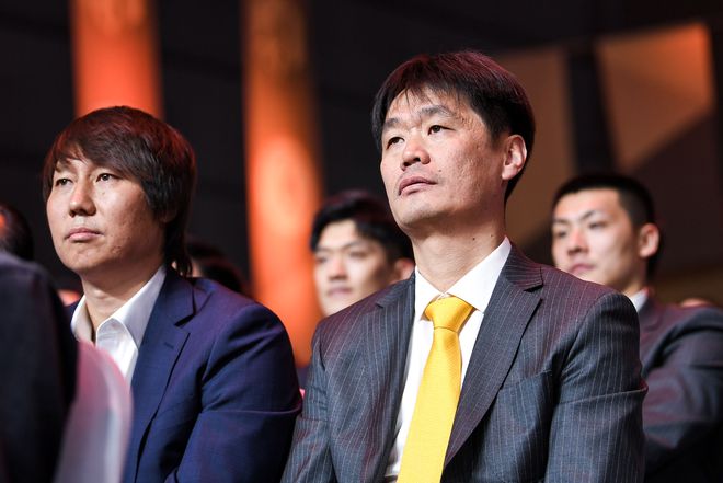 李霄鹏能成国足救星吗？情商高过李铁，若输越南将成“临时工”