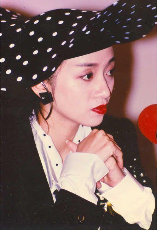 梅艳芳哥哥起诉电影,妈妈罕见斥儿子财迷心窍,有何隐情?