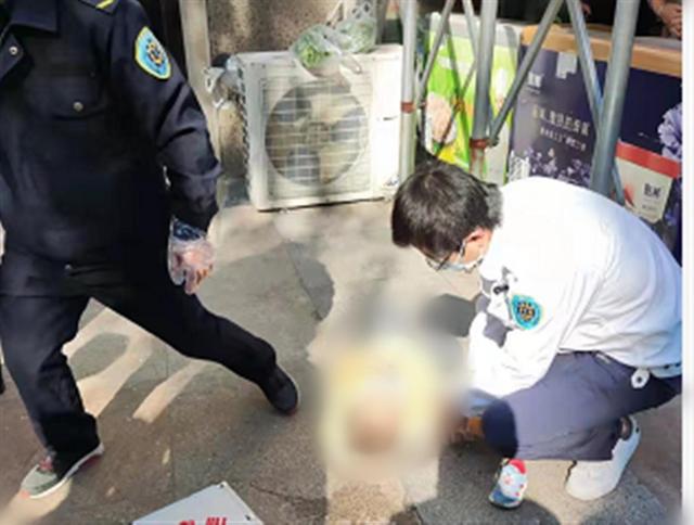 合肥1岁男童被女子扔下楼致死:7岁姐姐至今不知情,家人怀疑孩子被下药休闲区蓝鸢梦想 - Www.slyday.coM 合肥1岁男童被女子扔下楼致死:7岁姐姐至今不知情,家人怀疑孩子被下药休闲区蓝鸢梦想 - Www.slyday.coM