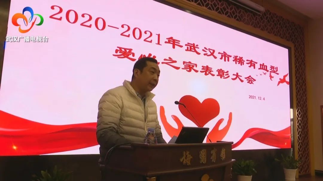 随时准备挽袖救人!来认识这群超有爱的“熊猫大侠”休闲区蓝鸢梦想 - Www.slyday.coM 随时准备挽袖救人!来认识这群超有爱的“熊猫大侠”休闲区蓝鸢梦想 - Www.slyday.coM