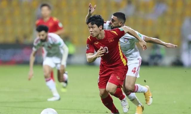 李霄鹏上任,国足惨遭看衰,越媒:越南已看到胜利的曙光