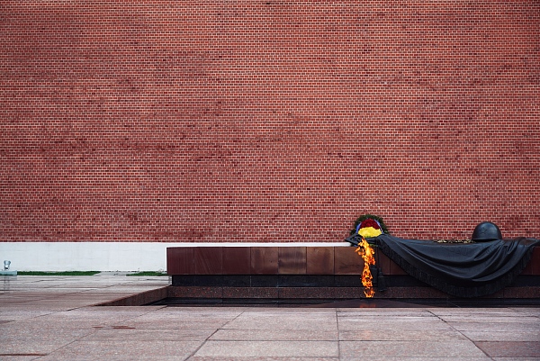 图为俄罗斯莫斯科红场无名烈士墓。视觉中国
