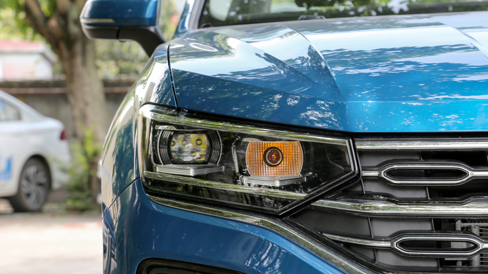 新大众探岳怎么选?入门版+选配,还是直接选中配?