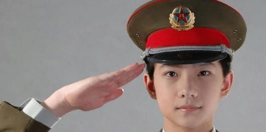 劉曉慶們兒時的軍人夢!楊洋是真正的小軍人,別人都演過戰士