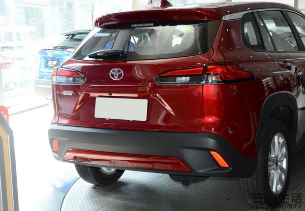一汽丰田卡罗拉锐放已到店定位置紧凑型suv