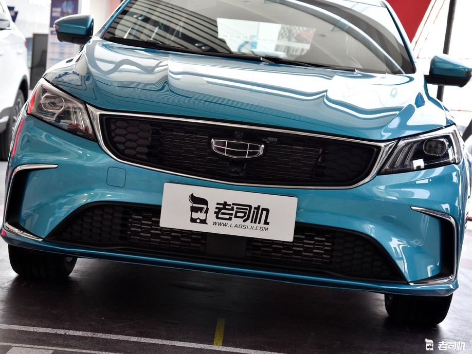 10万元左右你选谁? 逸动 VS 缤瑞休闲区蓝鸢梦想 - Www.slyday.coM 10万元左右你选谁? 逸动 VS 缤瑞休闲区蓝鸢梦想 - Www.slyday.coM