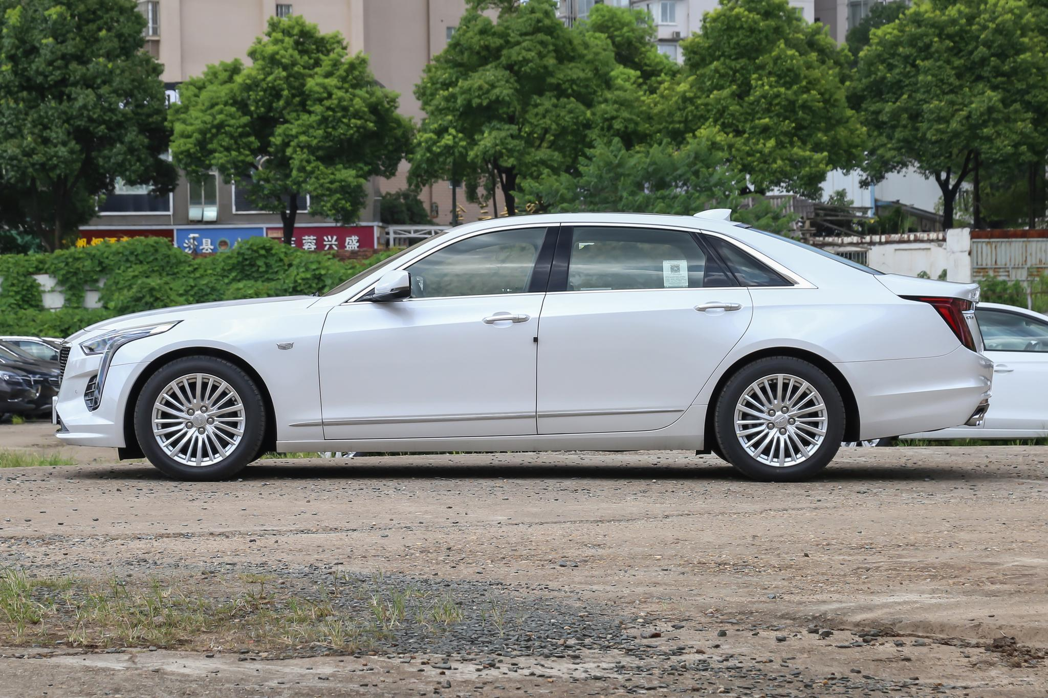 预算40万买豪华C级车,凯迪拉克CT6与沃尔沃S90,你选谁?