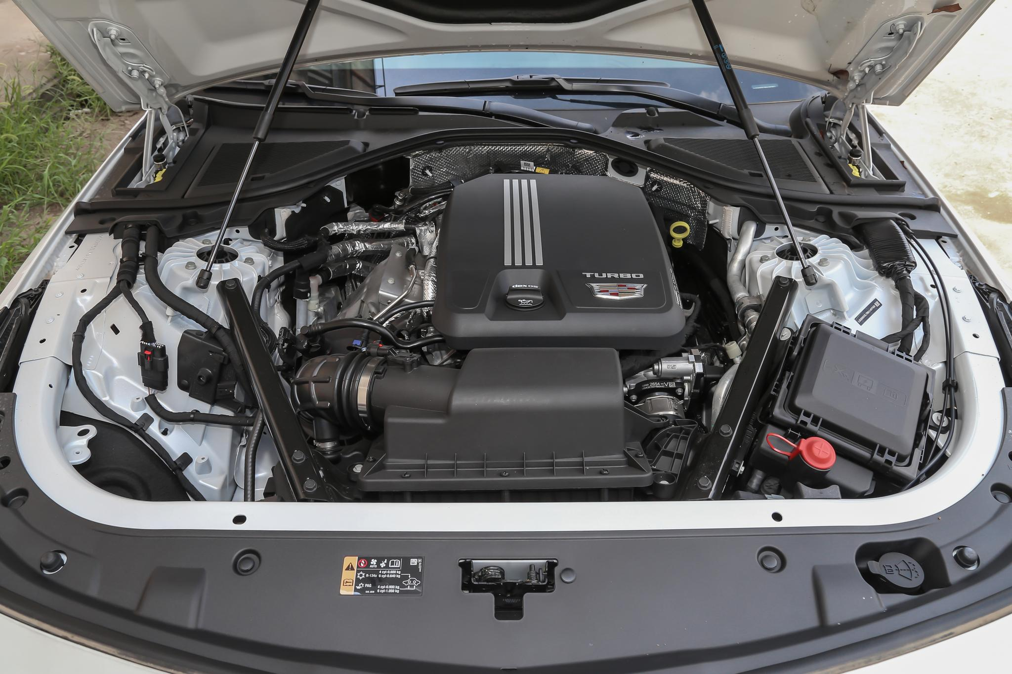 预算40万买豪华C级车,凯迪拉克CT6与沃尔沃S90,你选谁?