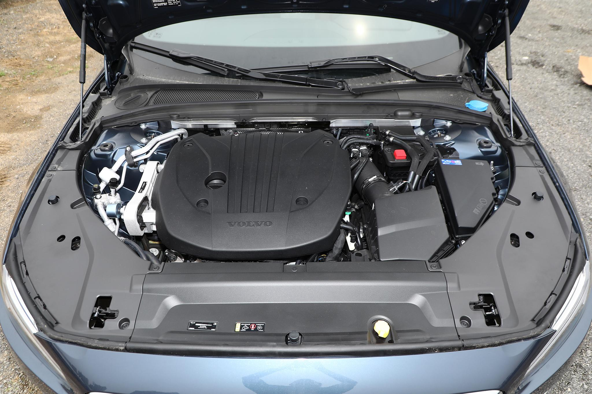 预算40万买豪华C级车,凯迪拉克CT6与沃尔沃S90,你选谁?