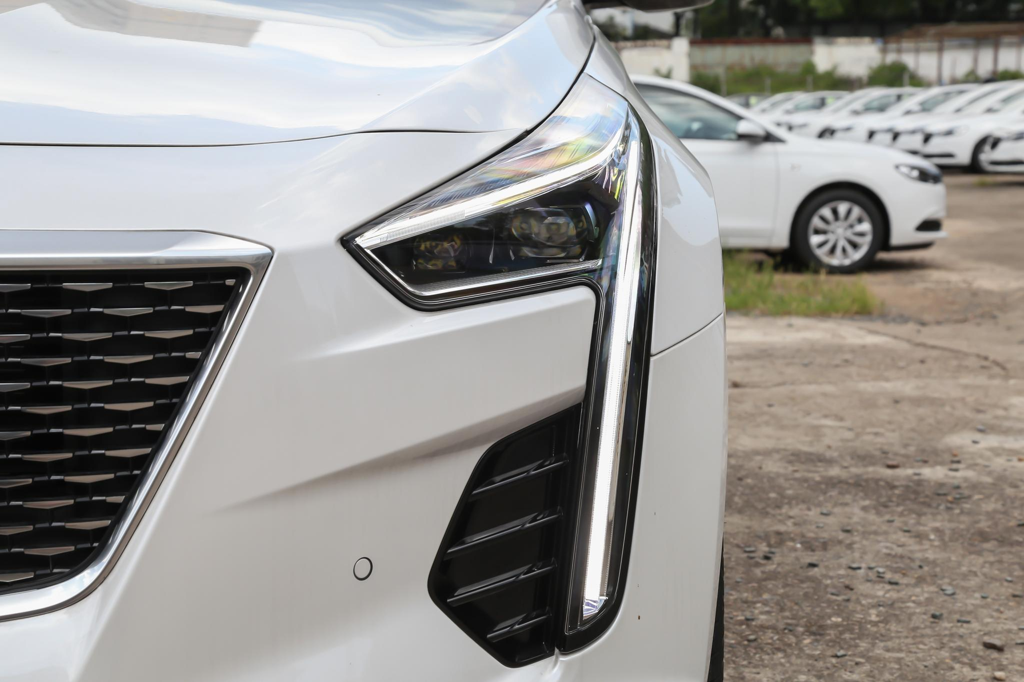 预算40万买豪华C级车,凯迪拉克CT6与沃尔沃S90,你选谁?