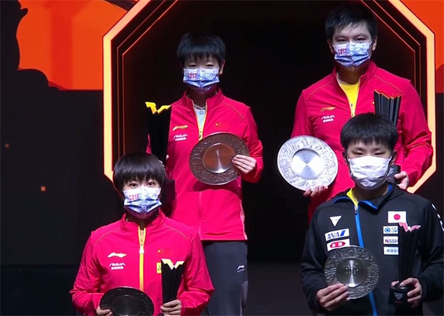 张本智和鞠躬祝贺樊振东！刘国梁厉害，请<a href=