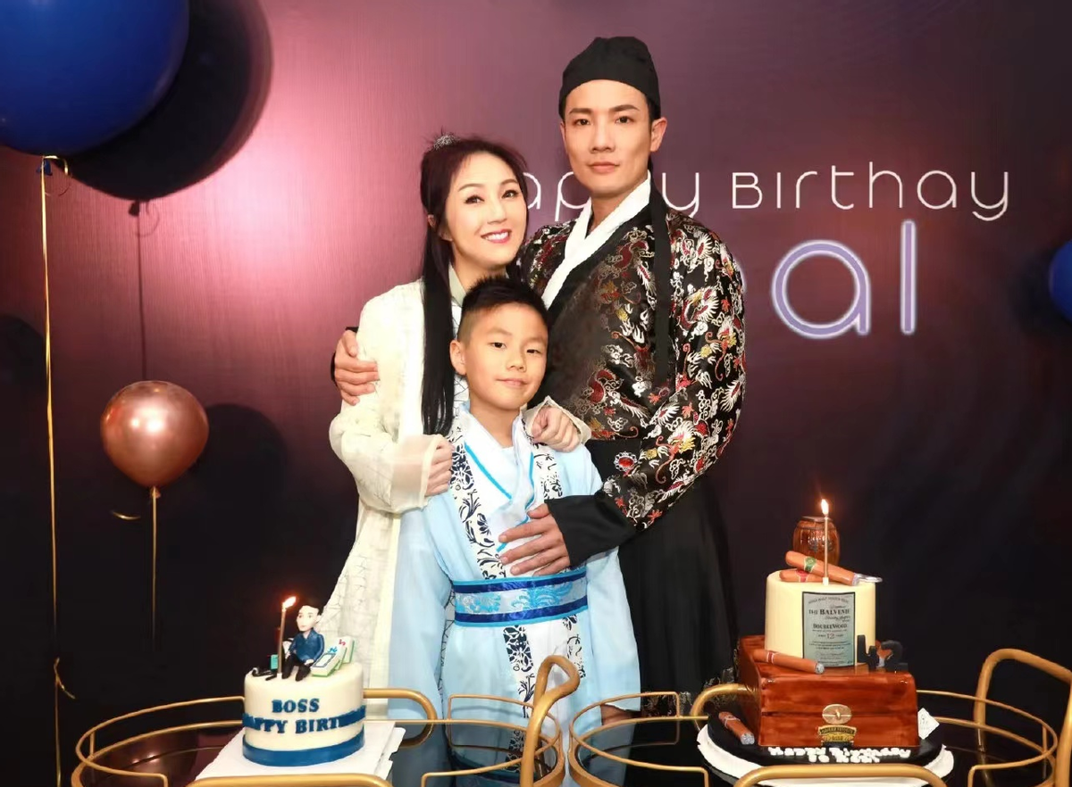 港媒爆杨千嬅全家移居上海!9岁儿子入读顶级学校,学费28万一年休闲区蓝鸢梦想 - Www.slyday.coM 港媒爆杨千嬅全家移居上海!9岁儿子入读顶级学校,学费28万一年休闲区蓝鸢梦想 - Www.slyday.coM