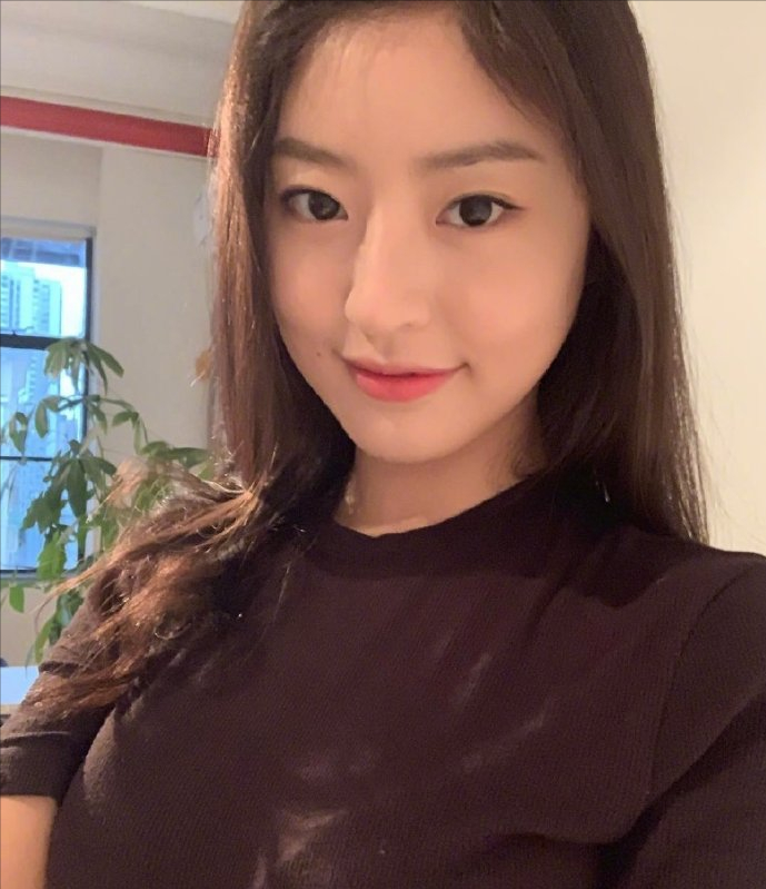 纪凌尘官宣恋情后，女友被扒出是<a href=