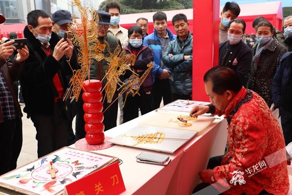 全会精神巧宣传 重庆市学习宣传贯彻党的十九届六中全会精神“六进”文艺宣传演出活动启动休闲区蓝鸢梦想 - Www.slyday.coM 全会精神巧宣传 重庆市学习宣传贯彻党的十九届六中全会精神“六进”文艺宣传演出活动启动休闲区蓝鸢梦想 - Www.slyday.coM