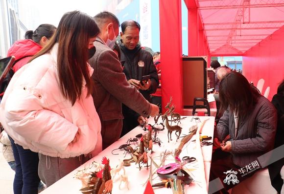 全会精神巧宣传 重庆市学习宣传贯彻党的十九届六中全会精神“六进”文艺宣传演出活动启动休闲区蓝鸢梦想 - Www.slyday.coM 全会精神巧宣传 重庆市学习宣传贯彻党的十九届六中全会精神“六进”文艺宣传演出活动启动休闲区蓝鸢梦想 - Www.slyday.coM